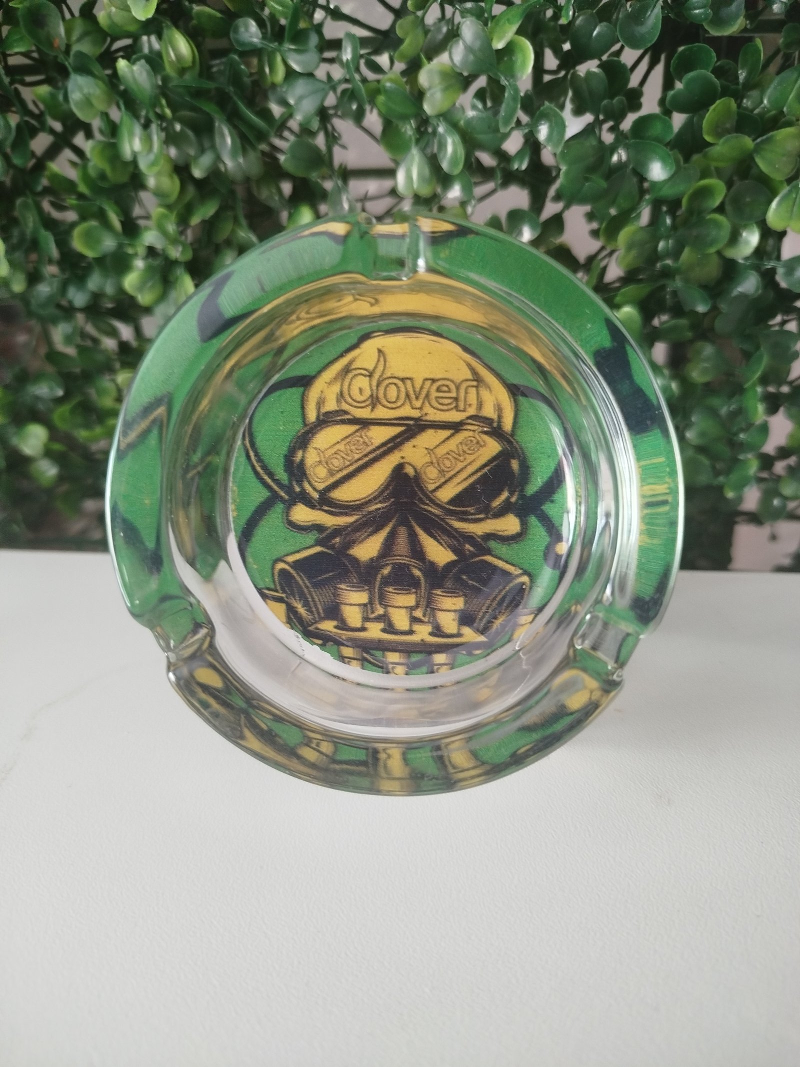 Cinzeiro vidro Clover V